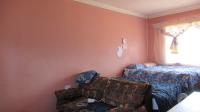 Bed Room 1 - 17 square meters of property in Ennerdale