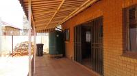 Patio - 24 square meters of property in Ennerdale