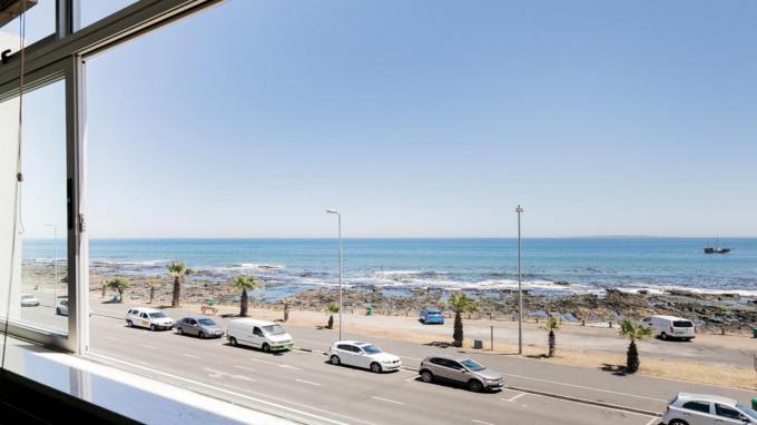 1 Bedroom Sectional Title to Rent in Mouille Point - Property to rent - MR567775