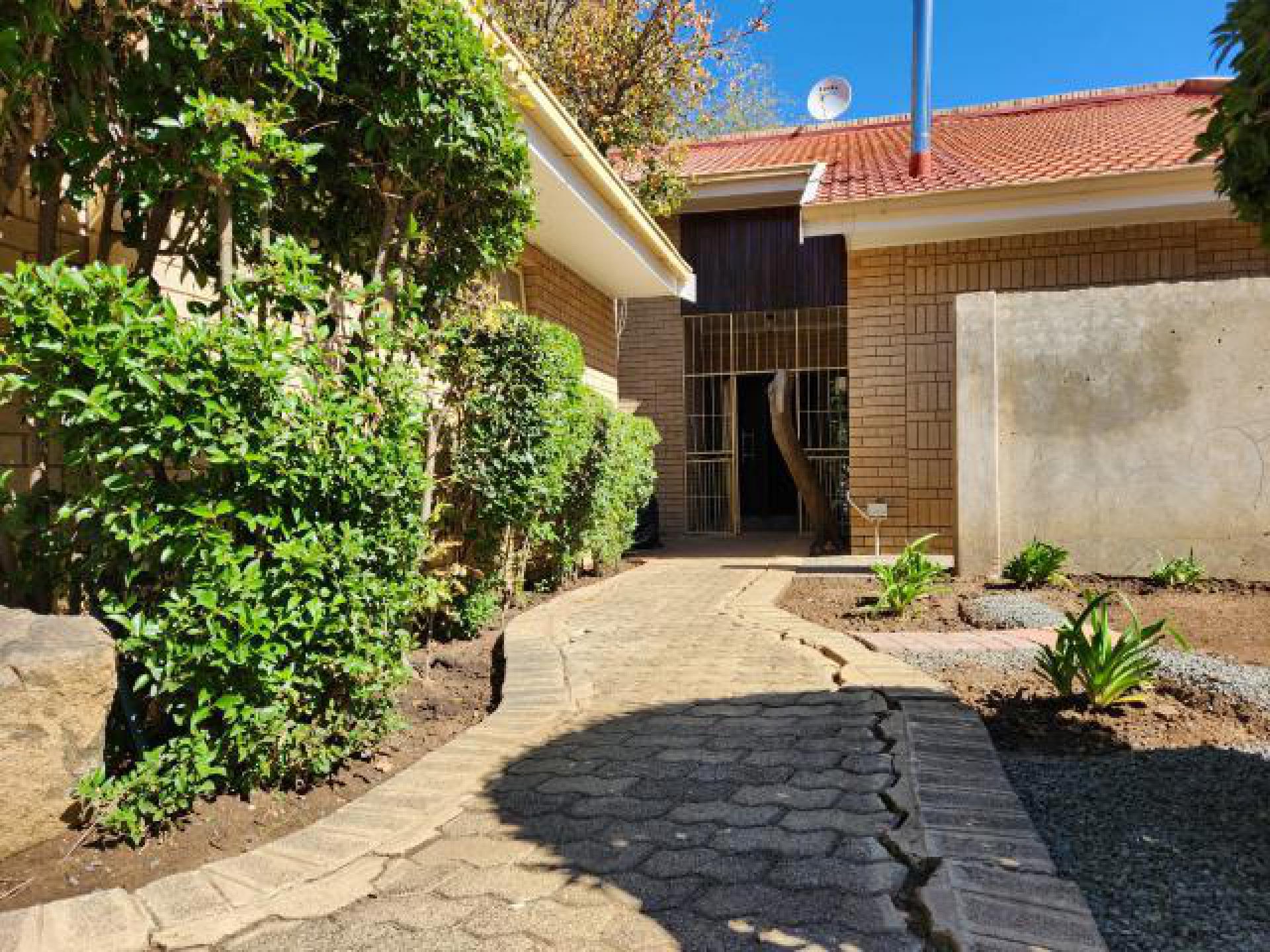 Front View of property in Bloemfontein Central