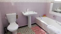 Main Bathroom - 4 square meters of property in Pelham