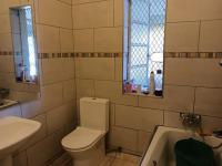 Bathroom 3+ - 4 square meters of property in Brenthurst