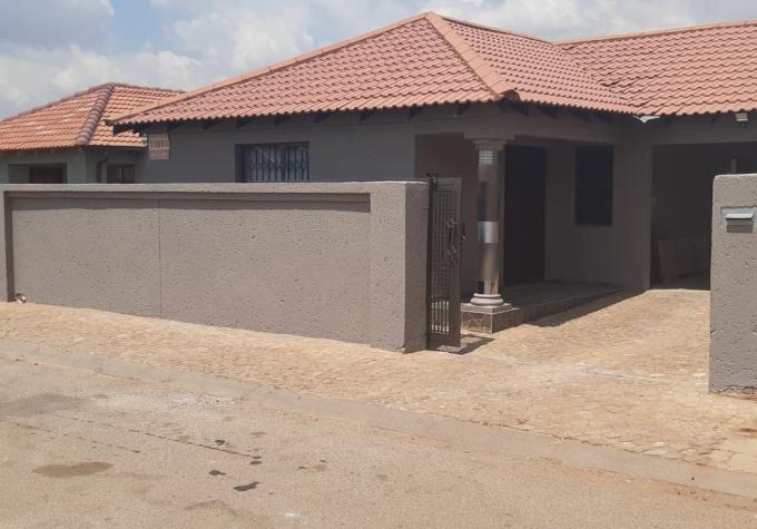 3 Bedroom House for Sale For Sale in Protea Glen - MR569552