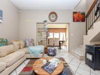 Lounges - 21 square meters of property in Douglasdale