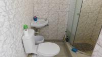 Bathroom 2 - 4 square meters of property in Marburg