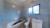 Main Bathroom - 6 square meters of property in Marburg