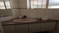 Bathroom 1 of property in Croydon