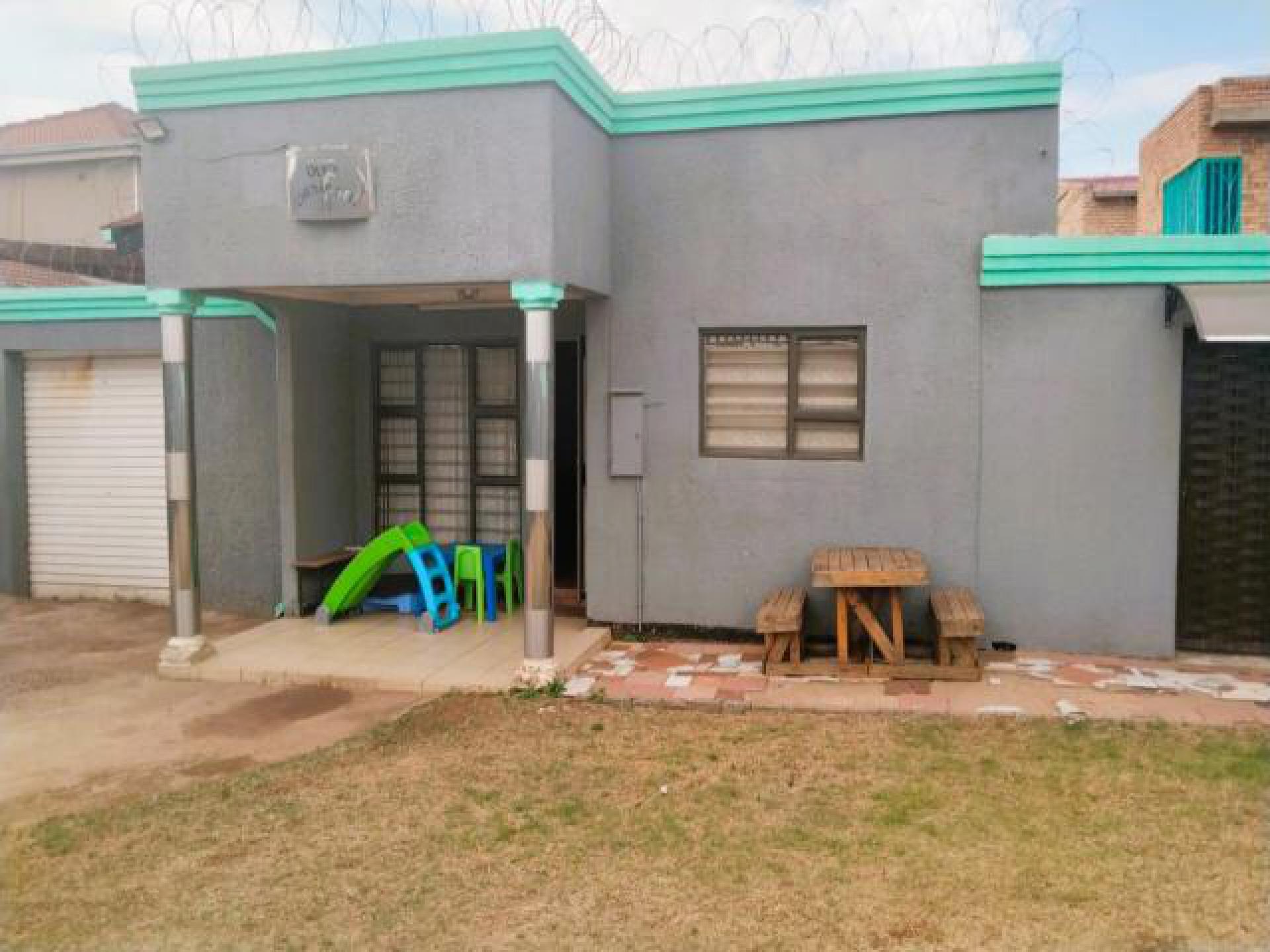 Front View of property in Lenasia