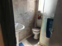 Bathroom 1 of property in Jabulani