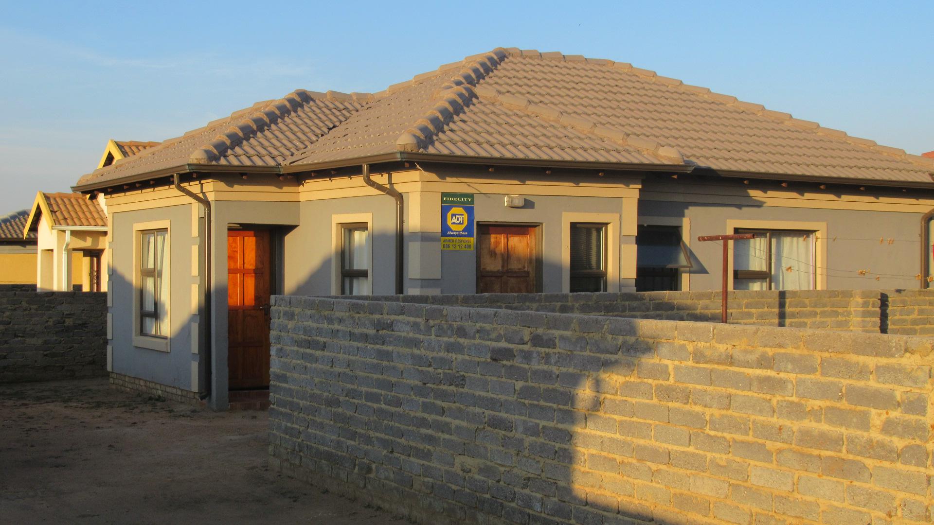 Front View of property in Vanderbijlpark