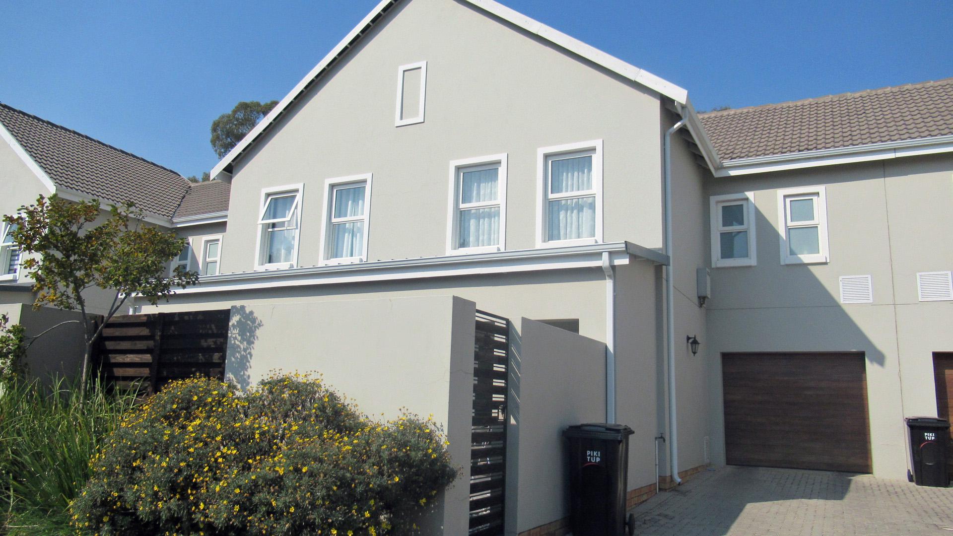 Front View of property in Bryanston