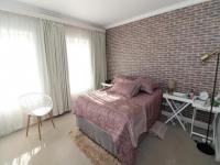 Main Bedroom - 18 square meters of property in Bryanston