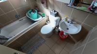 Bathroom 1 - 5 square meters of property in Parklands