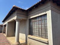 3 Bedroom 2 Bathroom House for Sale for sale in Middelburg - MP