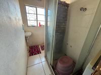 Bathroom 1 of property in Mohlakeng