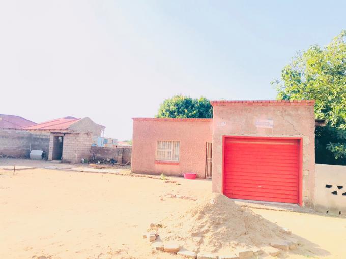 2 Bedroom House for Sale For Sale in Soshanguve - MR576491