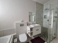 Bathroom 1 - 7 square meters of property in Lone Hill