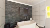 Main Bathroom - 9 square meters of property in Rothdene