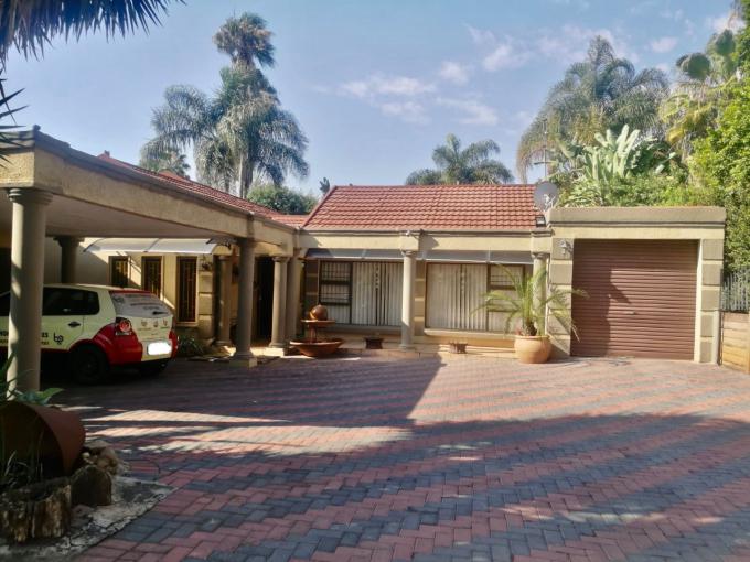 4 Bedroom House for Sale For Sale in Theresapark - MR577257