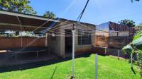 Spaces - 74 square meters of property in Casseldale