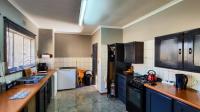 Kitchen - 14 square meters of property in Birchleigh North