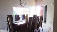 Dining Room - 27 square meters of property in Glenvista