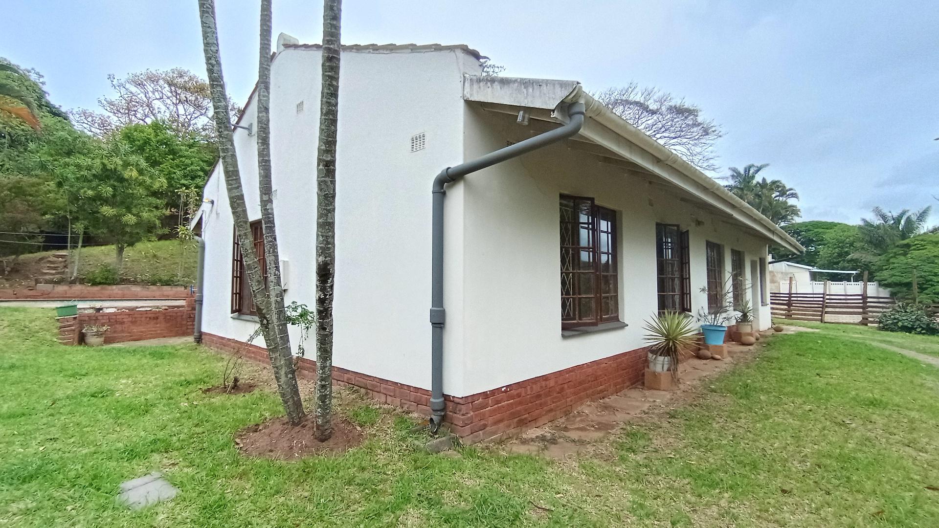 Front View of property in Illovo Glen 