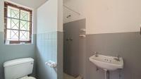 Main Bathroom - 5 square meters of property in Illovo Glen 