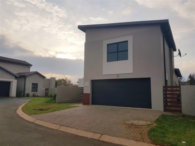 3 Bedroom House for Sale For Sale in Raslouw - MR578022