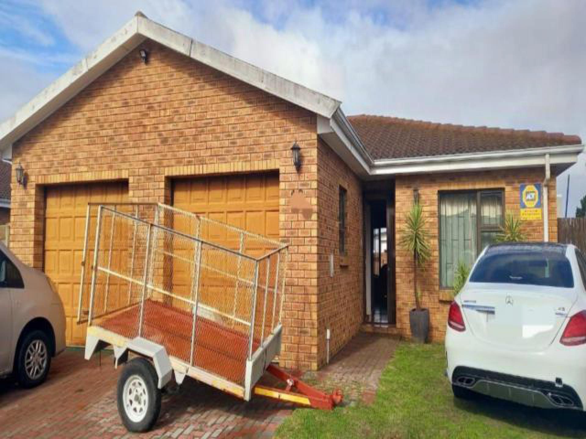 Front View of property in Parow Valley