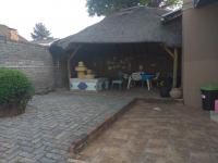 3 Bedroom 2 Bathroom Freehold Residence to Rent for sale in Mondeor