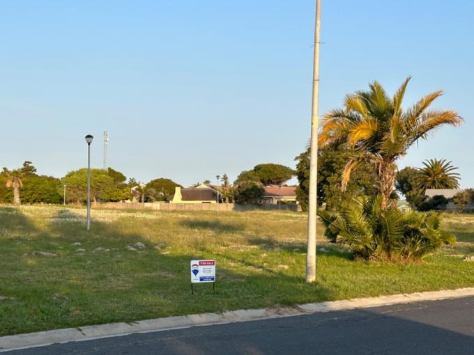 Land for Sale For Sale in Duynefontein - MR578749