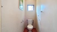 Guest Toilet - 3 square meters of property in Palm Beach