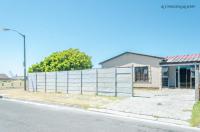  of property in Grassy Park