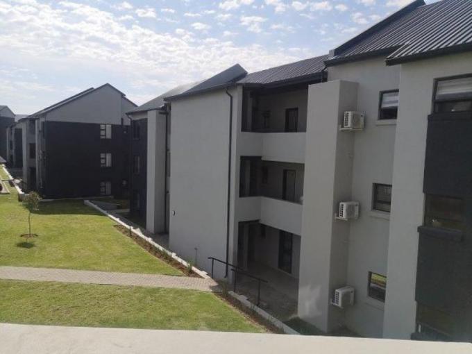 2 Bedroom Apartment for Sale For Sale in Glen Austin AH (Midrand) - MR579800