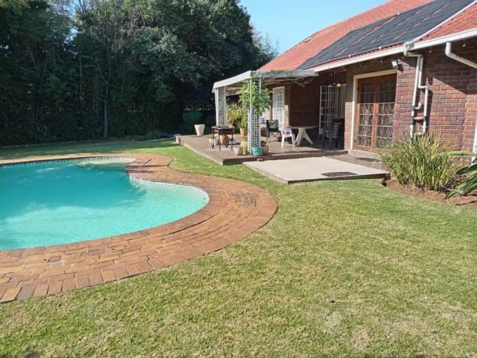 4 Bedroom House for Sale For Sale in Germiston - MR579837