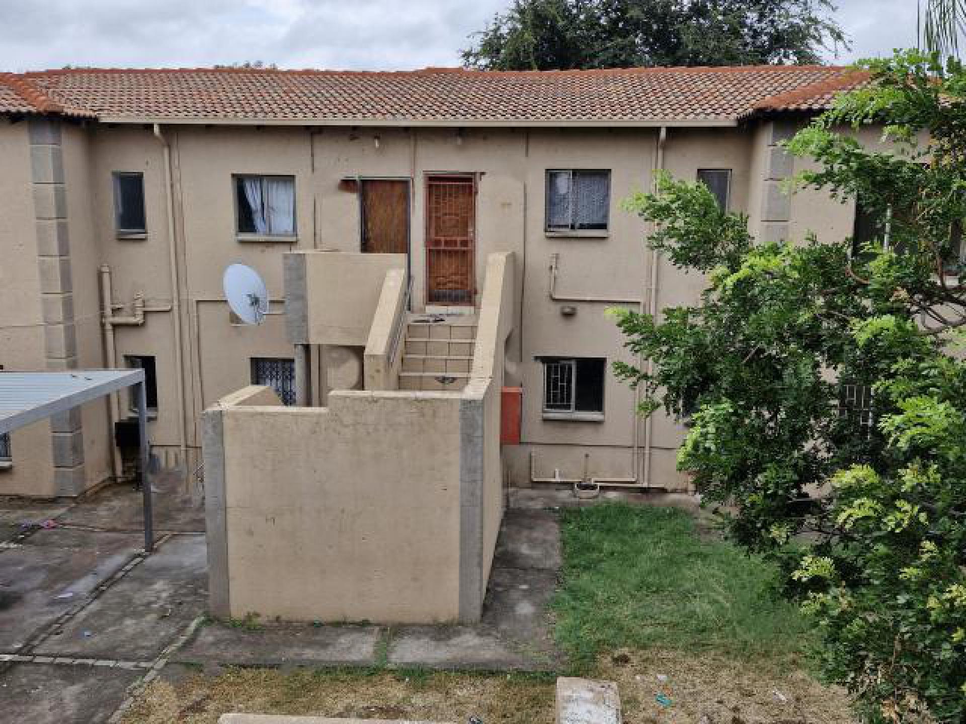 Front View of property in Rustenburg Oos-Einde