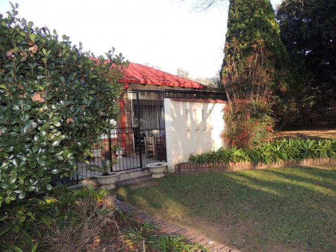 2 Bedroom Simplex for Sale For Sale in Middelburg - MP - MR581472