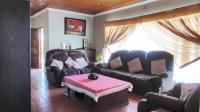 Lounges - 44 square meters of property in Glenanda