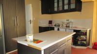 Kitchen - 25 square meters of property in Glenanda