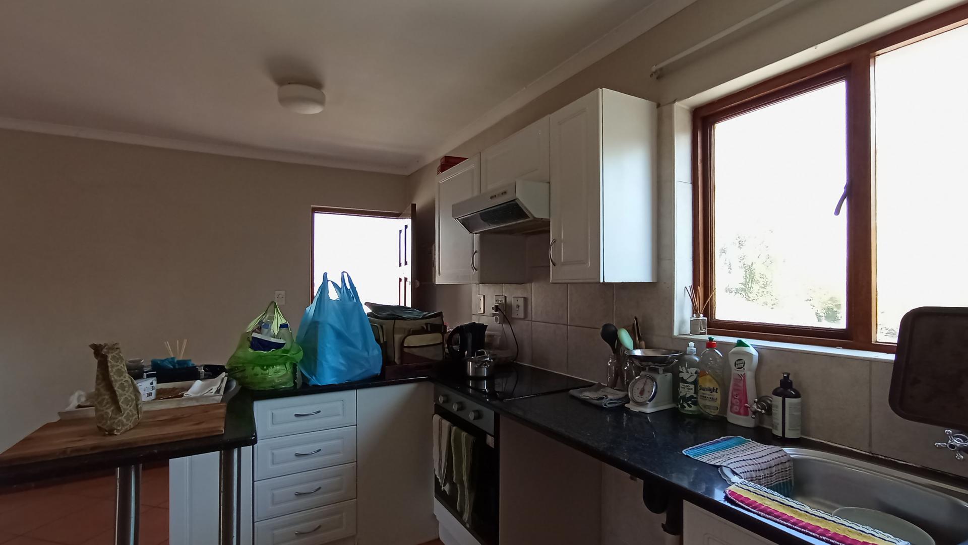 Kitchen - 10 square meters of property in Lyme Park