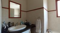 Main Bathroom - 5 square meters of property in Lyme Park