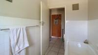 Bathroom 1 - 10 square meters of property in Tamara Park