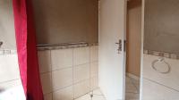 Bathroom 1 - 4 square meters of property in Greymont