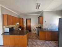 Kitchen of property in Bendor