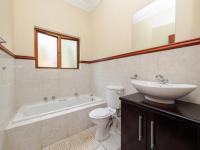 Bathroom 1 of property in Halfway Gardens