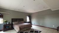 Main Bedroom - 61 square meters of property in Halfway Gardens