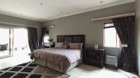 Main Bedroom - 61 square meters of property in Halfway Gardens