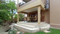 Patio - 16 square meters of property in Halfway Gardens