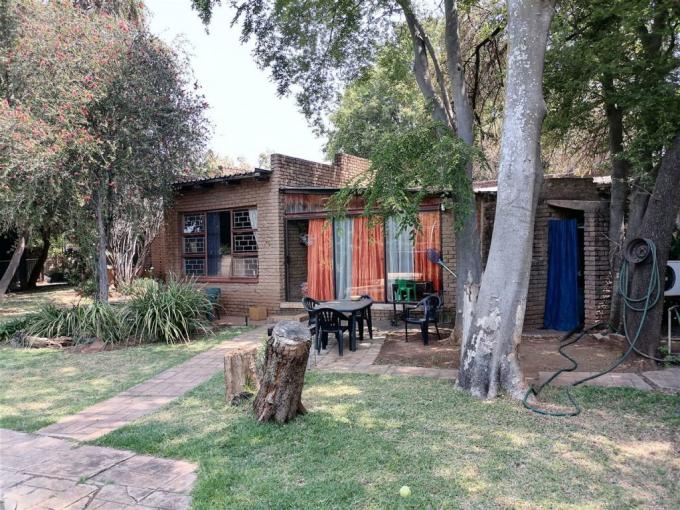 4 Bedroom House for Sale For Sale in Olifants Nek - MR584963